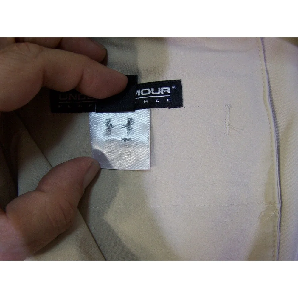 Under Armour Shorts Women's Size‎ 10 33X9.5 Performance khaki Tan Beige